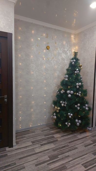 Продается новогодняя пушистая елка