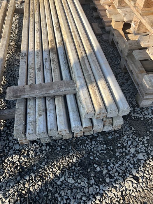 Stalpi beton pt gard