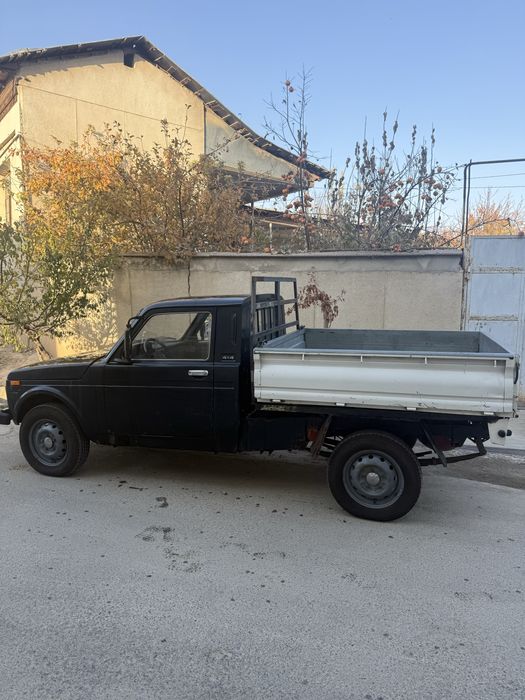 Нива пикап сотлади холати зор олас минас