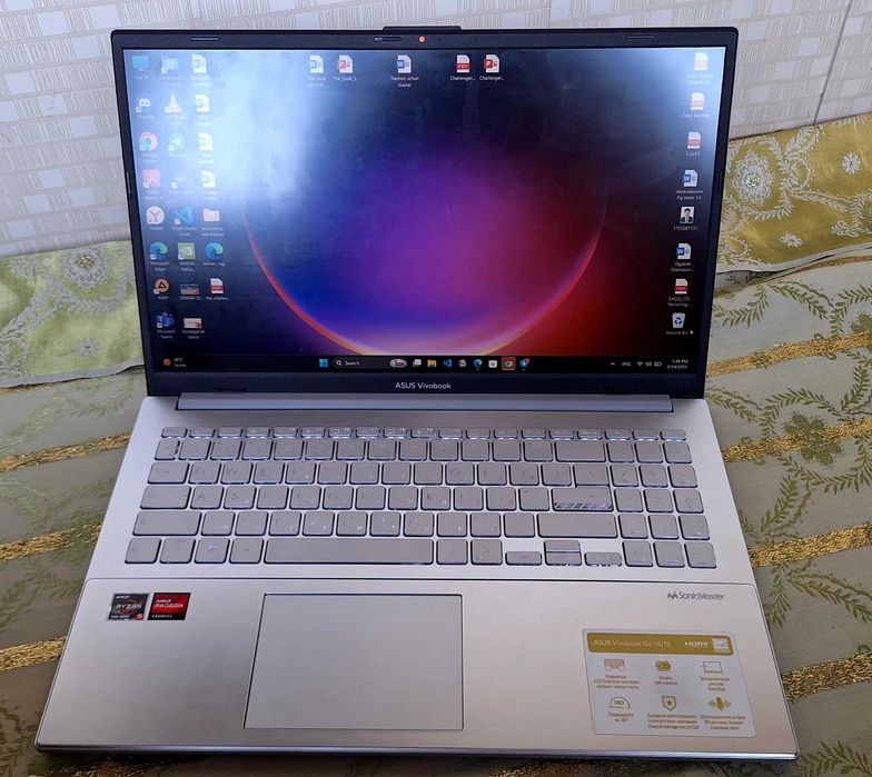 ASUS Vivobook Go 15 (E1504FA)