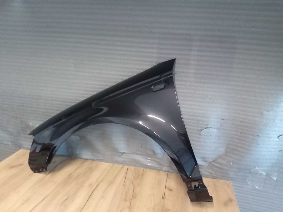 Aripa fata Audi A3 8P Negru Gri Argintiu Albastru Alb Verde Galben Bej