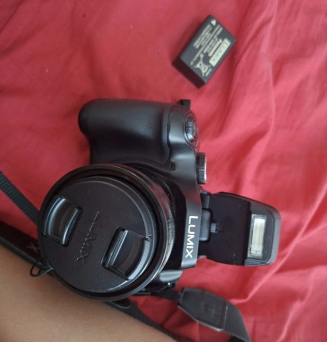 Panasonic Lumix Fz82D+card cadou 32gb