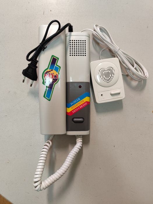 Двупосочен интерком звънец .