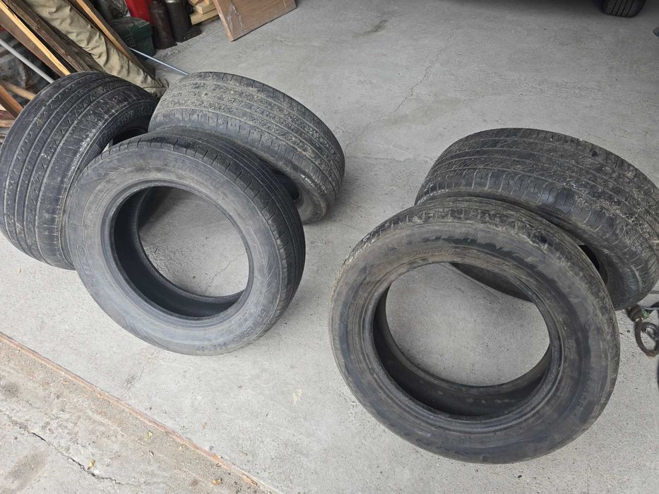 Продам шины 215/60/16.