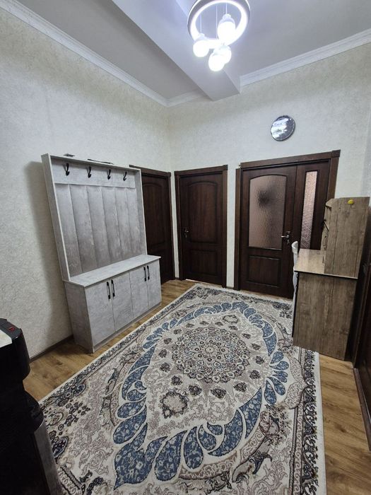 Toshkent viloyati Nurafshon shaxar (Eski To'y tepa) Xalq Banki yonida