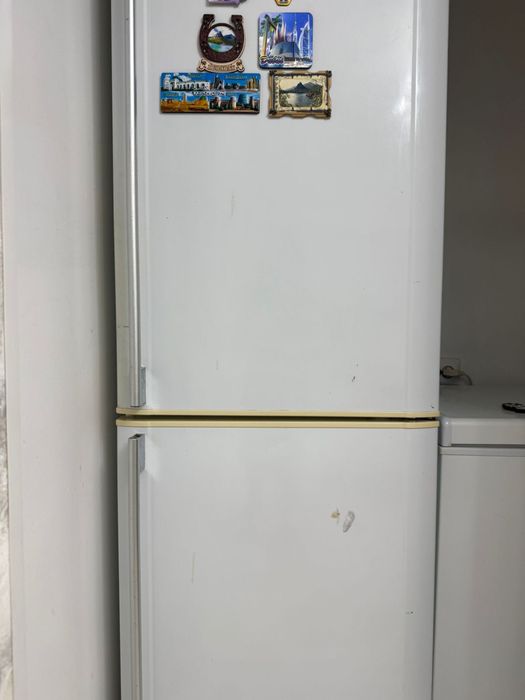 Продам холодильник