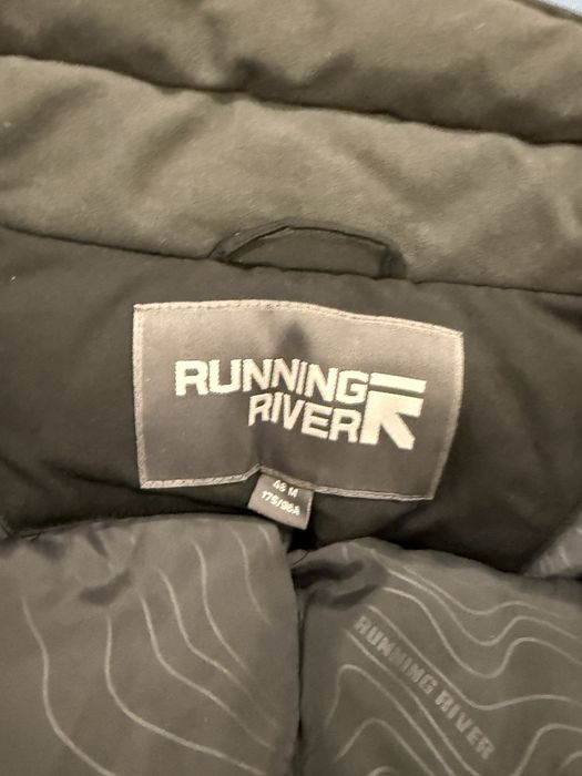 Продам куртку оригинальную Running River