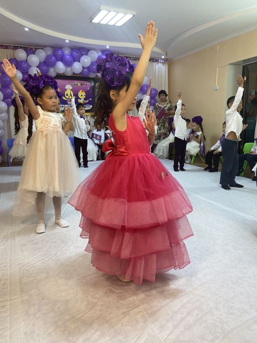 Продам шикарное платье