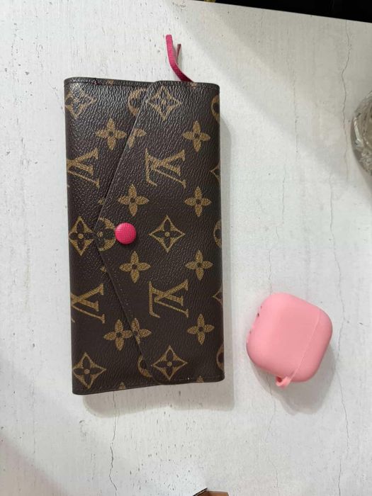 Продам кошелёк женский Louis Vuitton