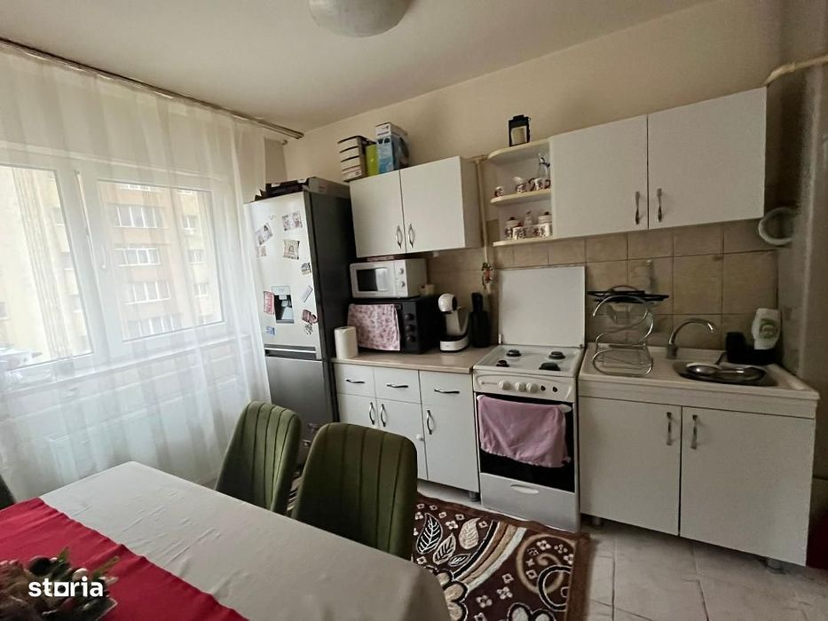 Apartament cu bucătărie separată și incălzire pe gaz