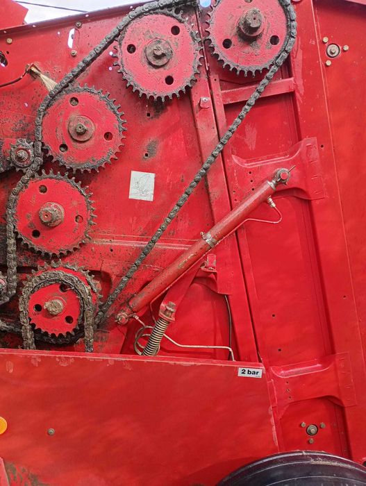 Presa baloti rotunzi balotiera Claas Rollant 46