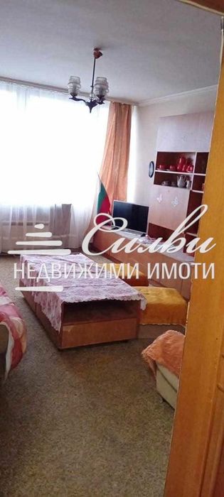 Дава се под наем Тристаен апартамент в Шумен, Център - 85 кв.м за 178.5 € - Снимка #2