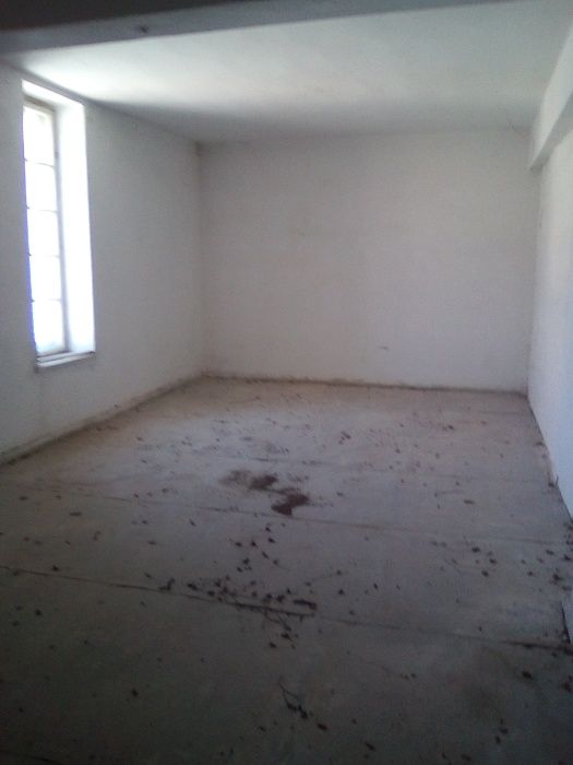 Продава се Промишлена сграда в Исперих - 740 кв.м за 235 €/кв.м - Снимка #5