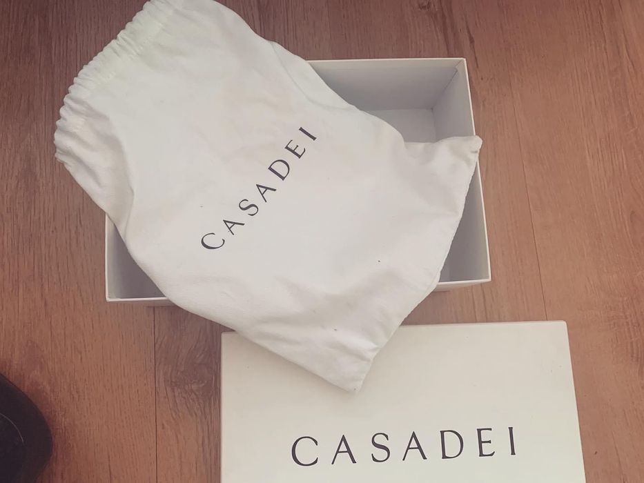 Обувки с висок ток Casadei