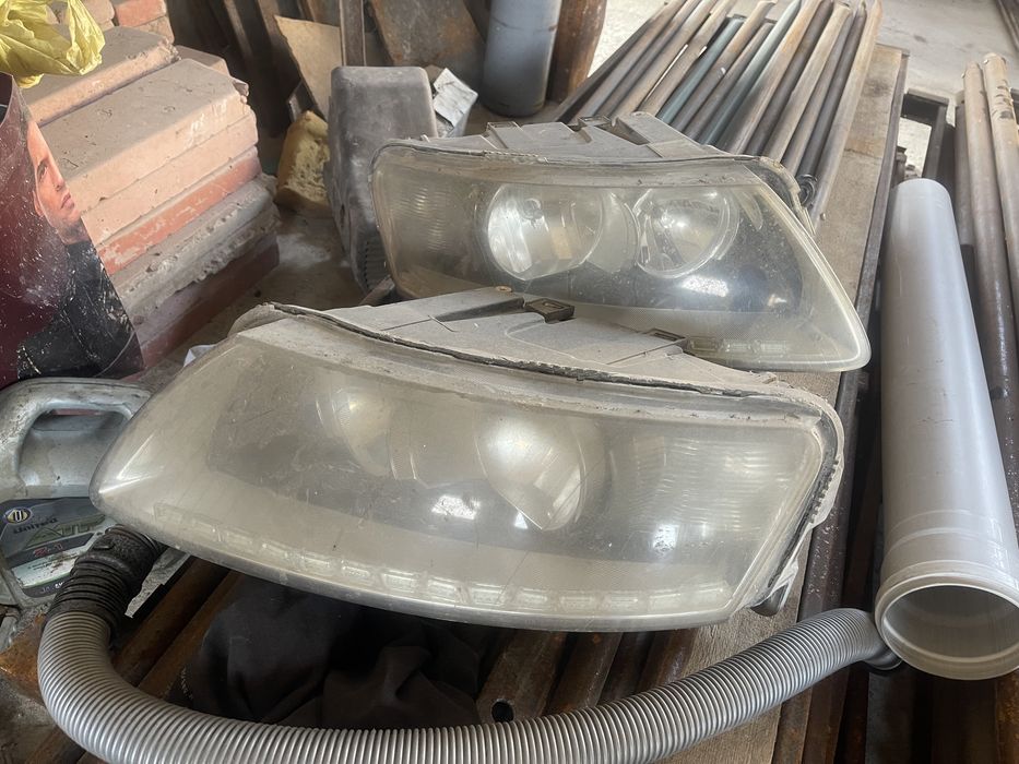 Фары на Ауди С6 2008