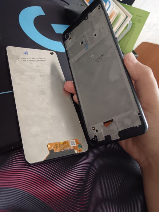 Продам телефоны на запчасти