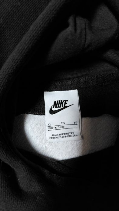 Nike суичър 157-170см.