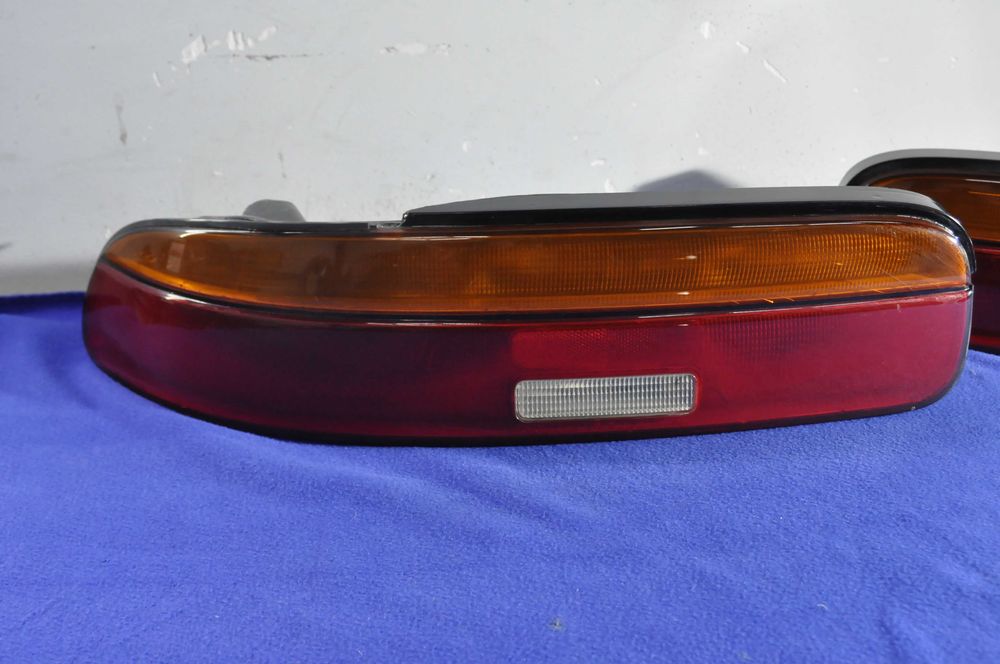 Стоп сигнал Toyota Soarer