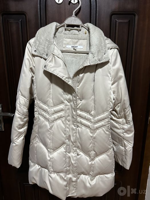 Куртка DKNY (оригинал) в отличном состоянии, размер S