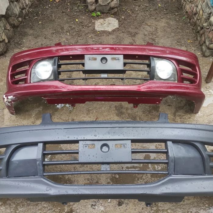 Передний бампер nissan r'nessa