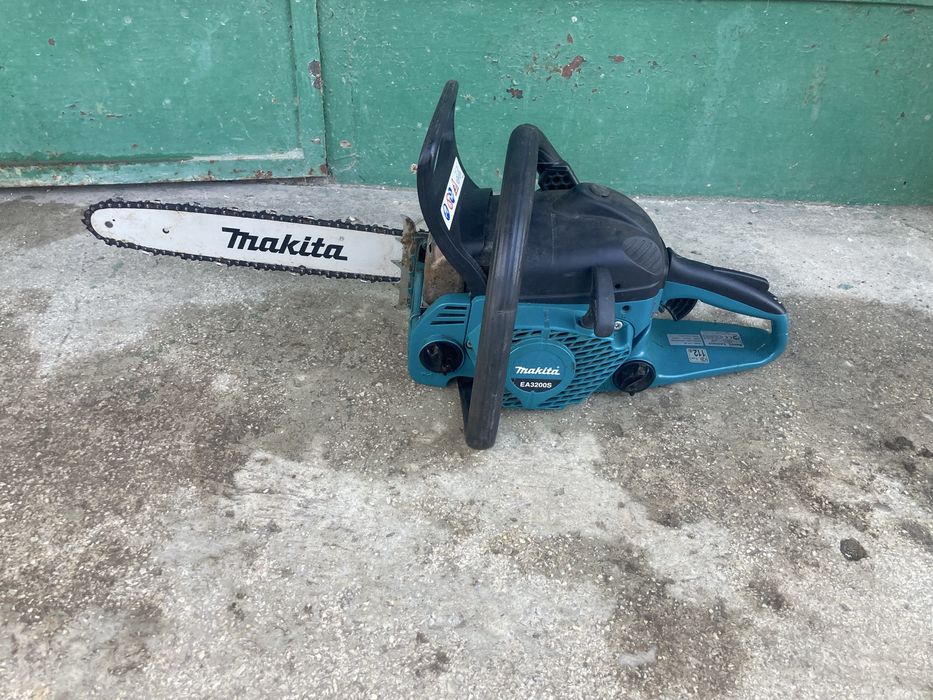 Drujba pe Benzina Makita EA3200S Germania