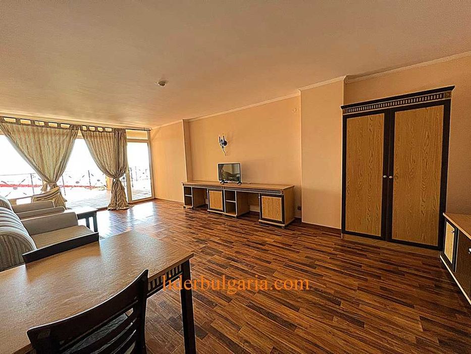 Продава се Двустаен апартамент в к.к. Елените - 94 кв.м за 757 €/кв.м - Снимка #1