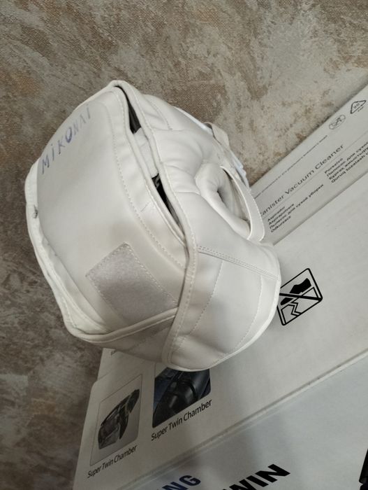 Шлем для спорта с решеткой