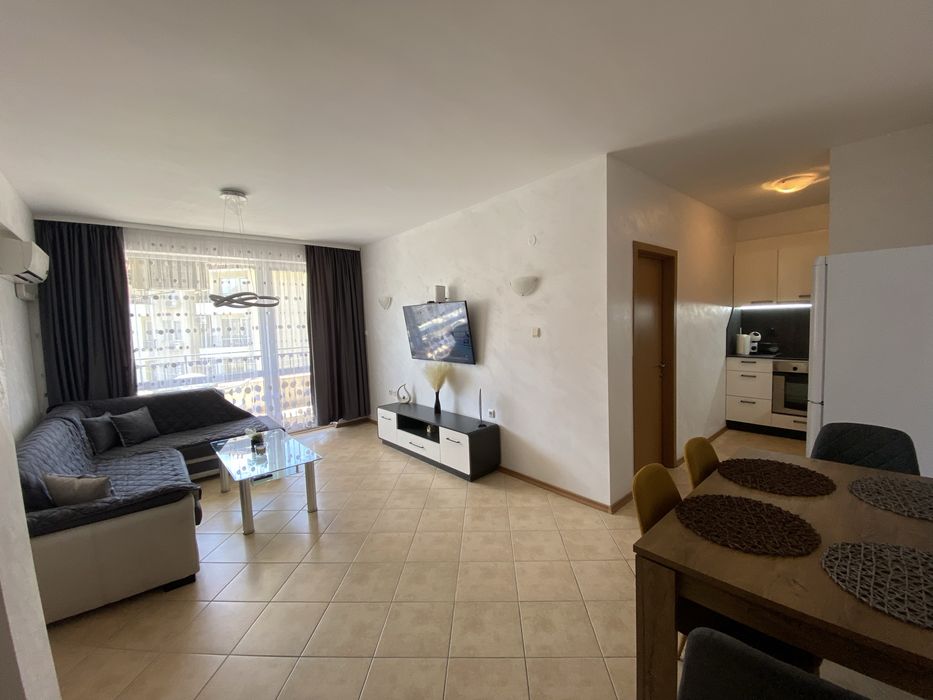 Тристаен апартамент за нощувки в Слънчев бряг