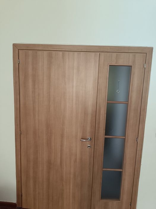Продам межкомнатные двери 8 шт