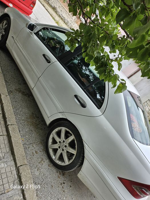 Mercedes Benz C220