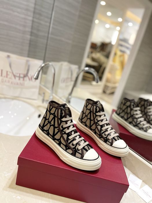 Tenesi Valentino 35-44