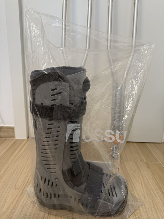 Orteza glezna Rebound Air Walker B2429