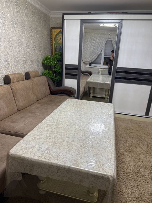 Срочно продаю новый уголок мебели