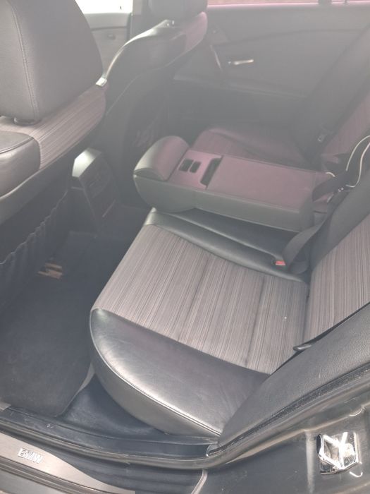 Vând BMW E 60 525d