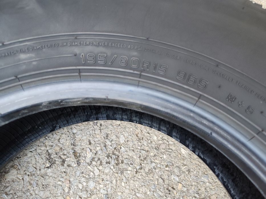 195/80/15" 4бр Dunlop grandtrek at30, dot0323,6mm