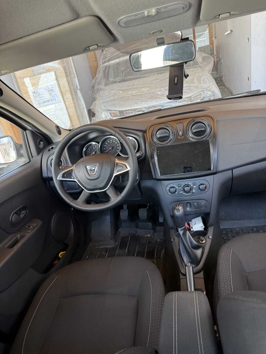 Dacia Logan 2019, 40.000 km - audio premium, camera, senzori, LED