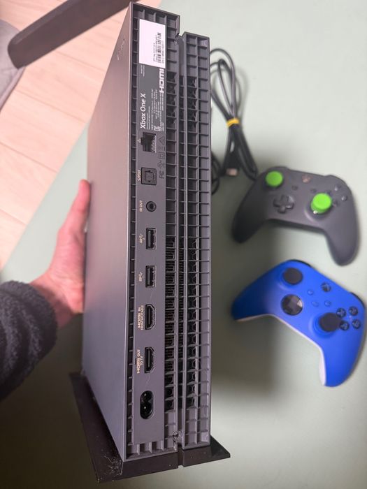 Xbox one x 1tb  limitka
