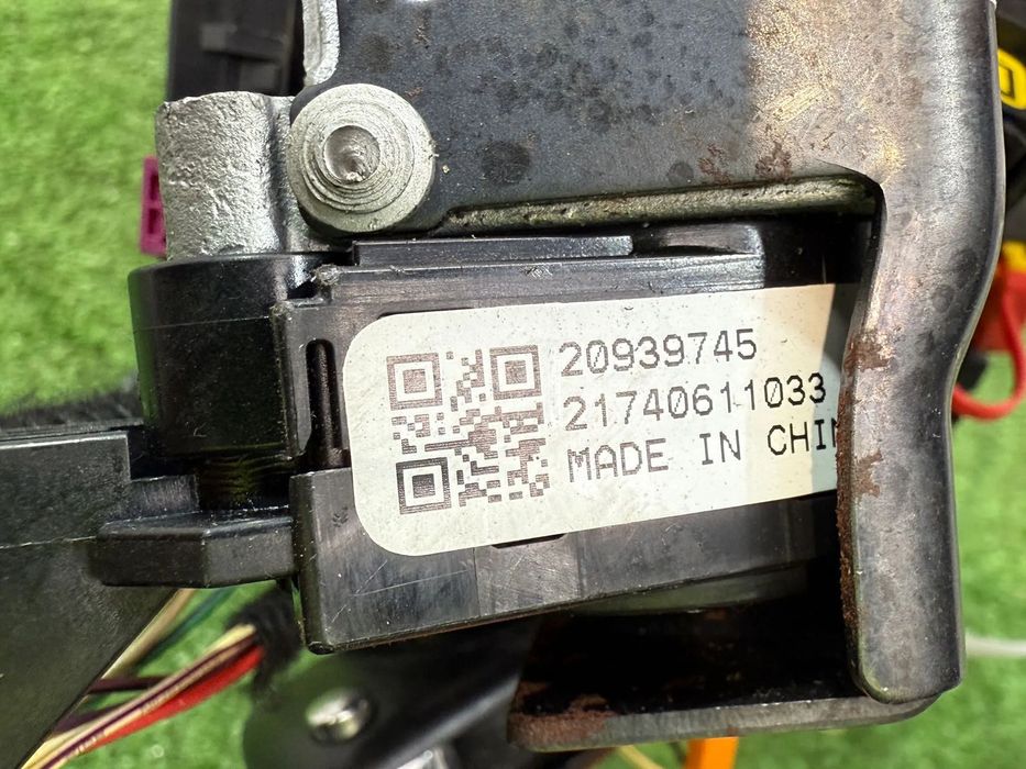 ANSAMBLU MANETE COMENZI VOLAN + SPIRĂ CHEVROLET CRUZE 1.6 BENZINA 2013 COD OEM 20939745 95072681 13504286 F00HJ00493 2009-2013