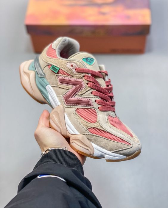 New Balance 9060 - Penny Cookie Pink