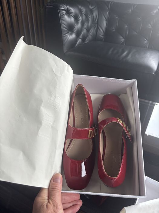 Pantofi Dior cu toc mic