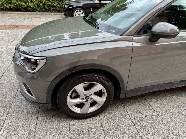 Audi Q3 quattro 2021