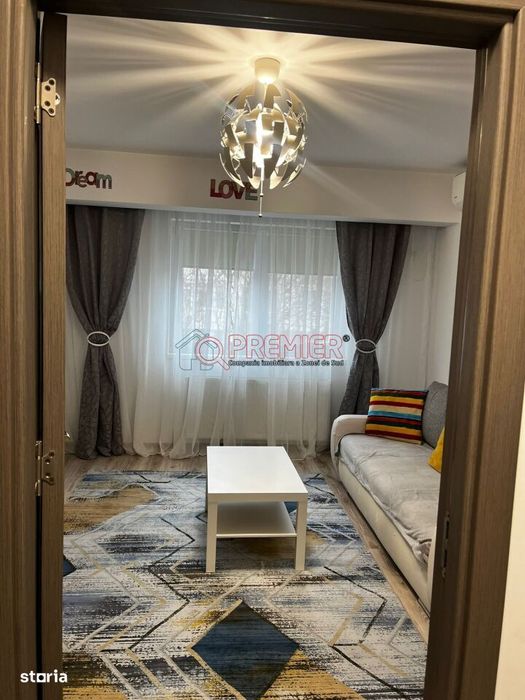 Piata Resita - apartament modern 3 camere