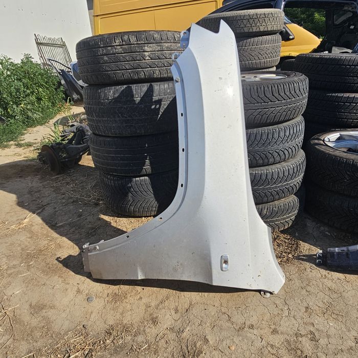 Преден ляв калник за Jeep grand cherokee 2014г