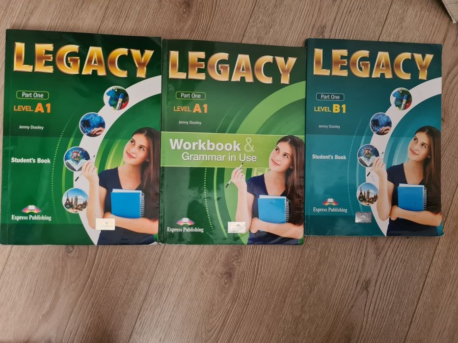 Учебници и тетрадки по английски и руски език