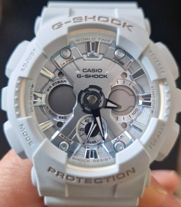 Часовник Casio G-Shock нов