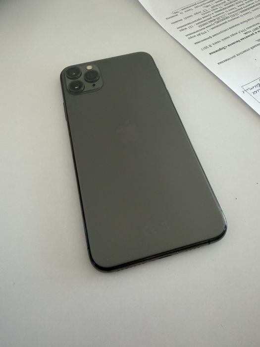 Продам Айфон 11 pro max
