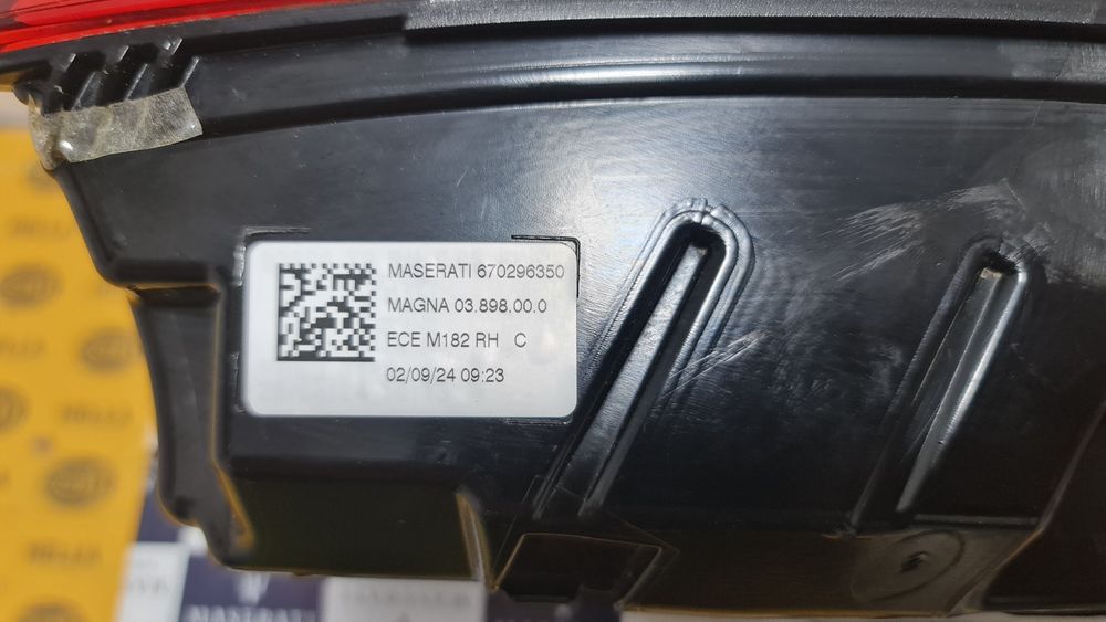 Lampa tripla stop dreapta Maserati Grecale 670296350
