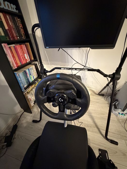 Scaun racing Playseat plus volan Logitech G923 si schimbator