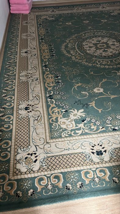 Продам ковер 3/4 б/у