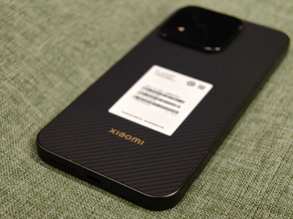 Нов Xiaomi 17 Max 12/256 черен -  6.9", Leica 200mpx; 8000mAh 100w